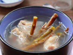 石斛煲猪骨汤的做法 石斛猪骨汤的做法窍门